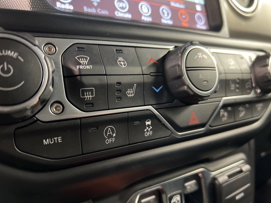 Used 2019 Jeep Wrangler Unlimited Rubicon w/ Dual Top Group image 14