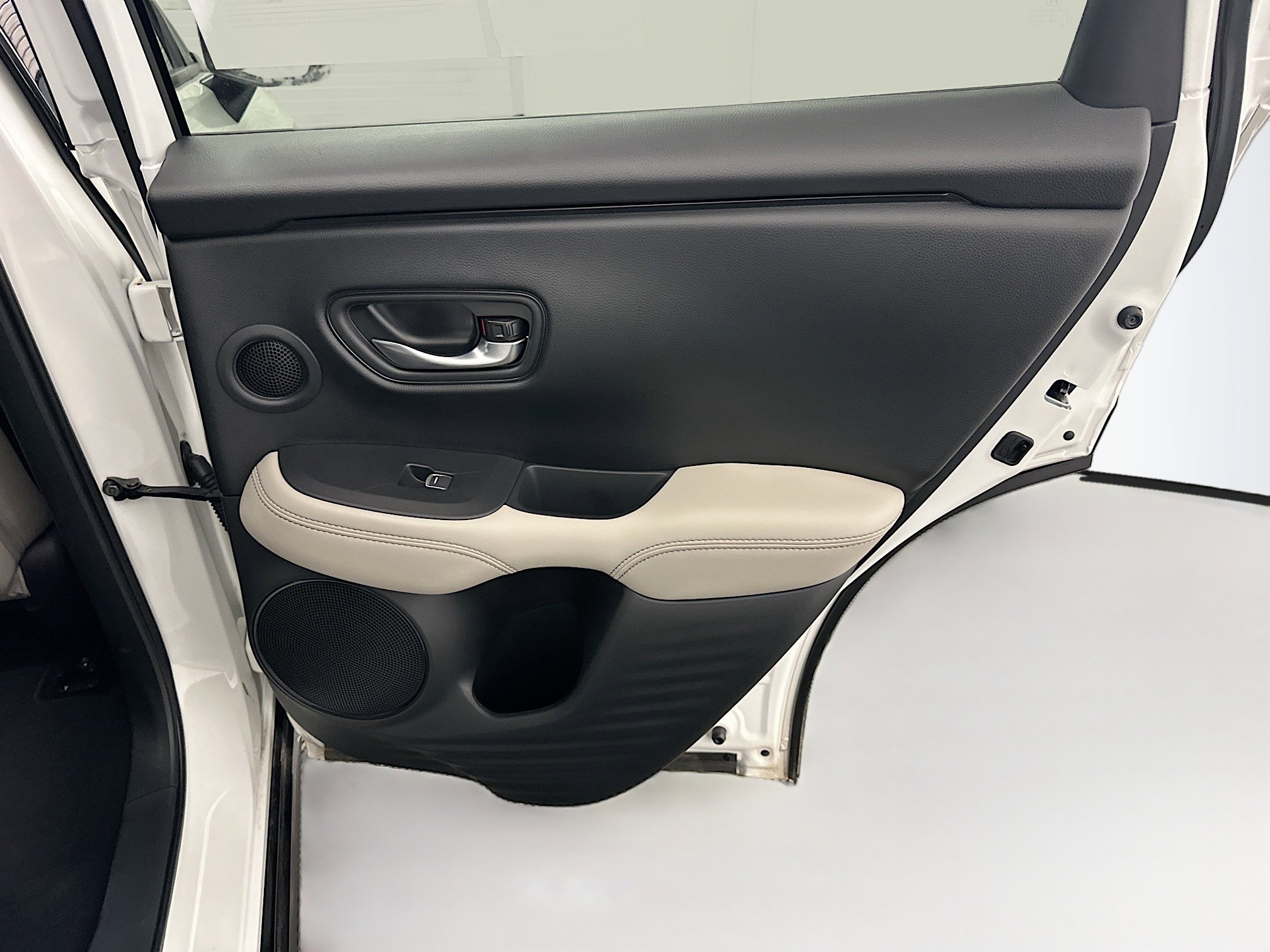 Used 2026 Honda HR-V EX-L image 31
