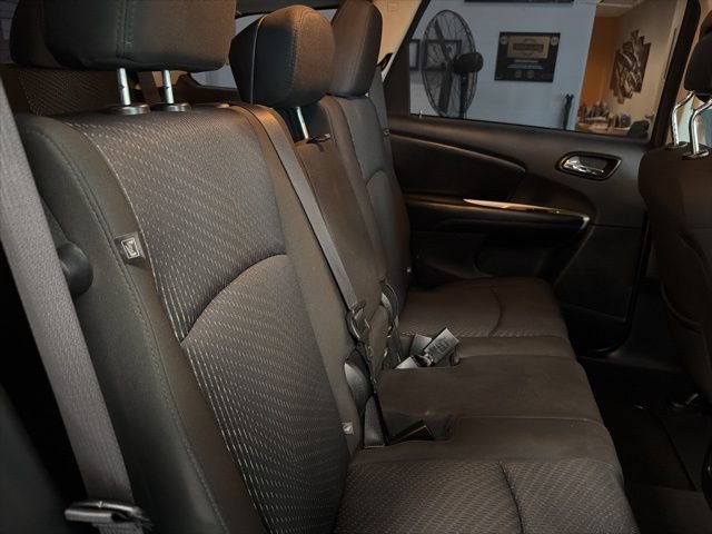 Used 2019 Dodge Journey SE FWD image 22
