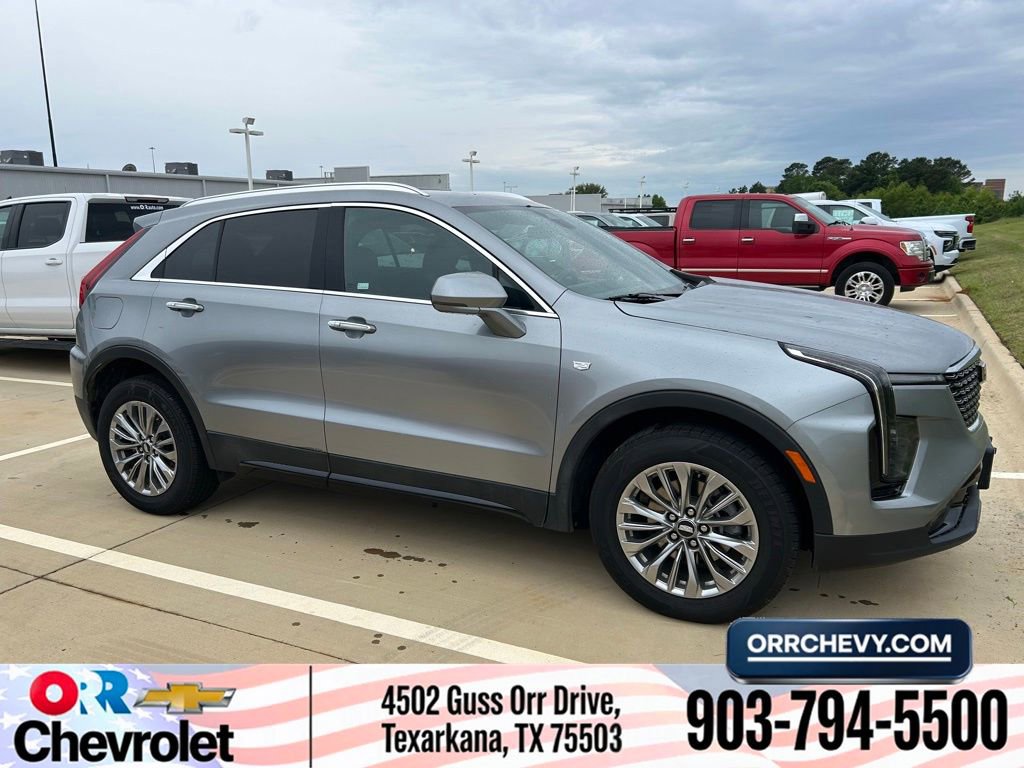 Used 2024 Cadillac XT4 Premium Luxury FWD image 1