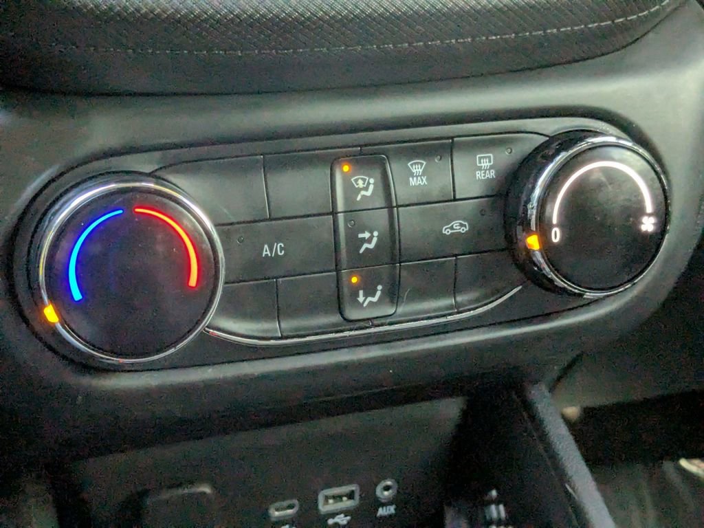 Used 2021 Chevrolet TrailBlazer LS image 21