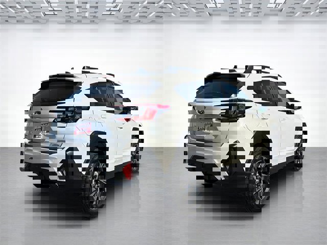 Used 2024 Subaru Crosstrek 2.0i Premium image 4