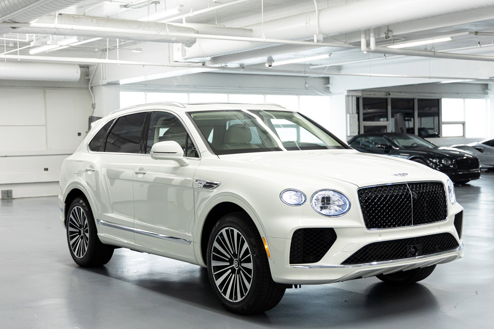 New 2026 Bentley Bentayga AWD/4WD image 6