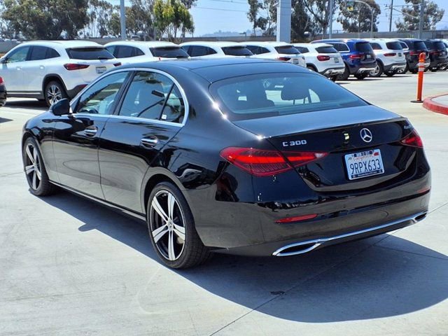 Used 2025 Mercedes-Benz C 300 4MATIC Sedan image 23