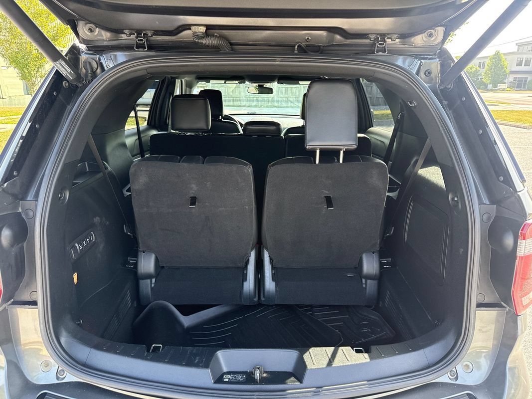 Used 2018 Ford Explorer Sport w/ Equipment Group 401A AWD/4WD image 13