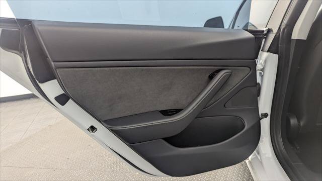 Used 2019 Tesla Model 3 Long Range RWD image 14