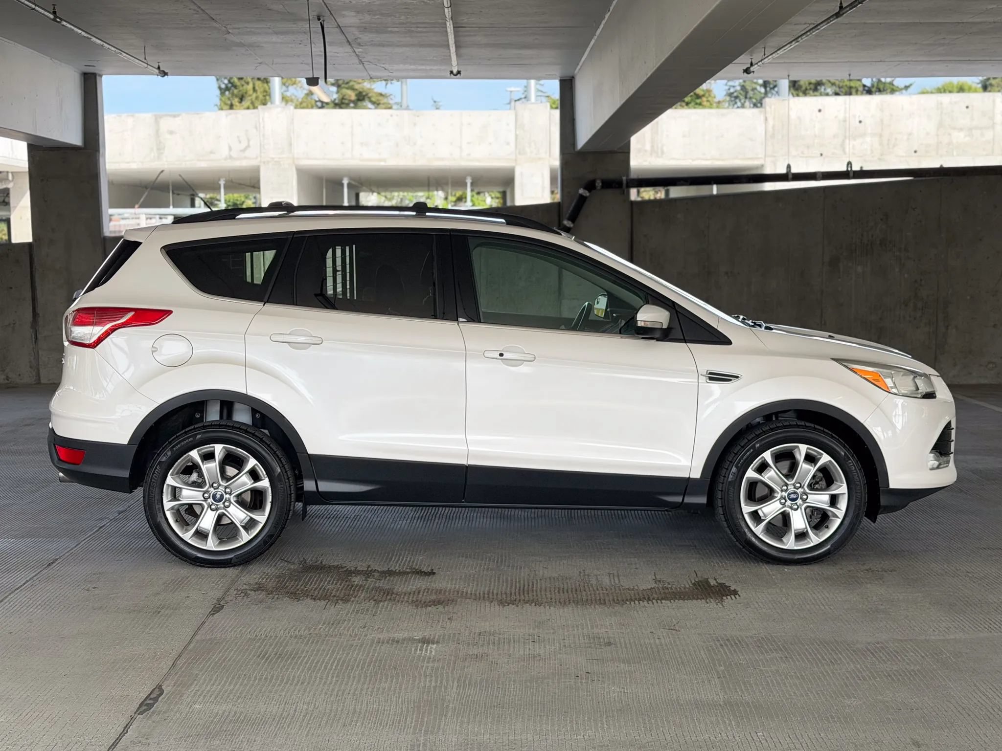 Used 2013 Ford Escape SEL AWD/4WD image 4