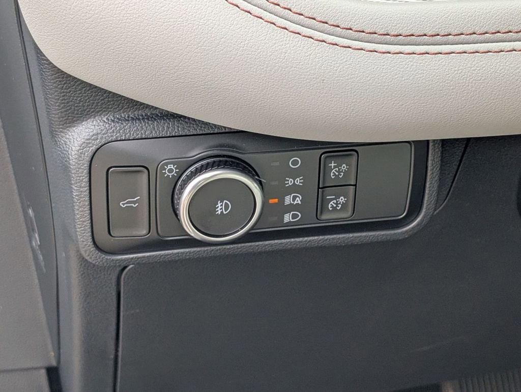 New 2025 Ford Explorer Active w/ Active Comfort Package image 42