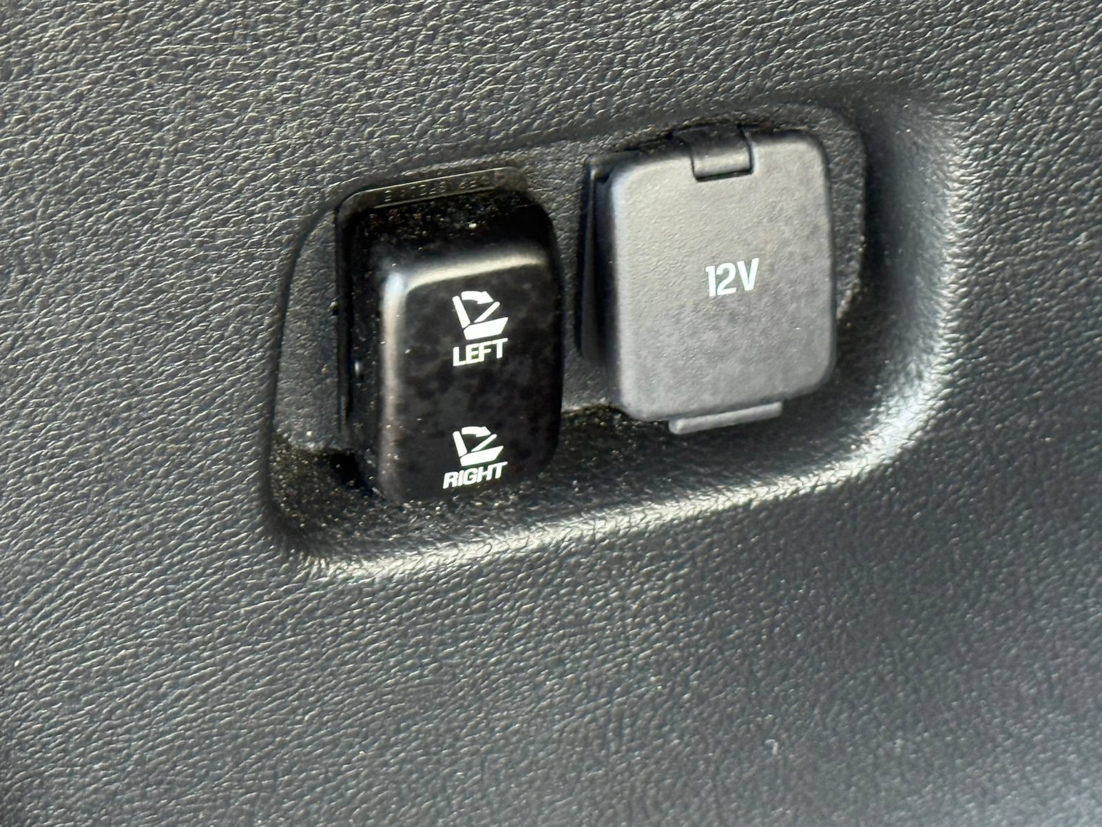 Used 2023 Ford Edge SEL AWD/4WD image 38
