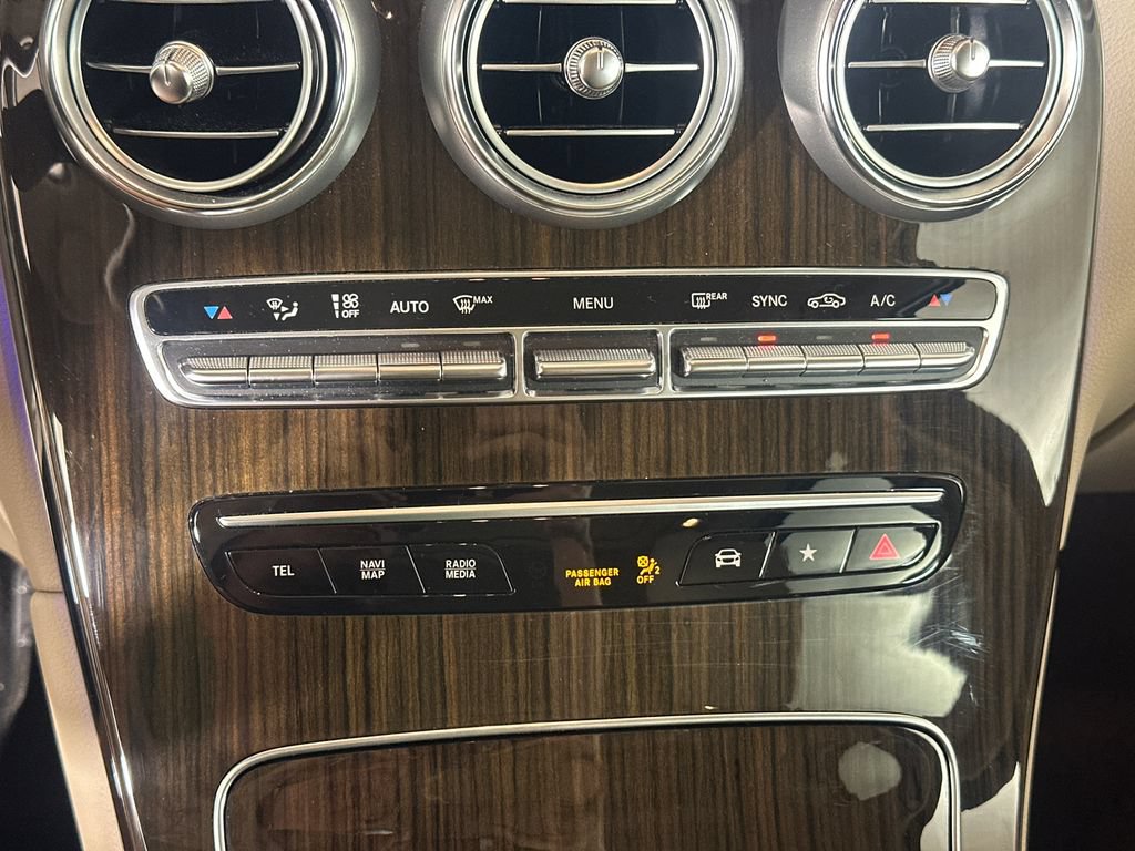 Certified 2022 Mercedes-Benz GLC 300 image 32