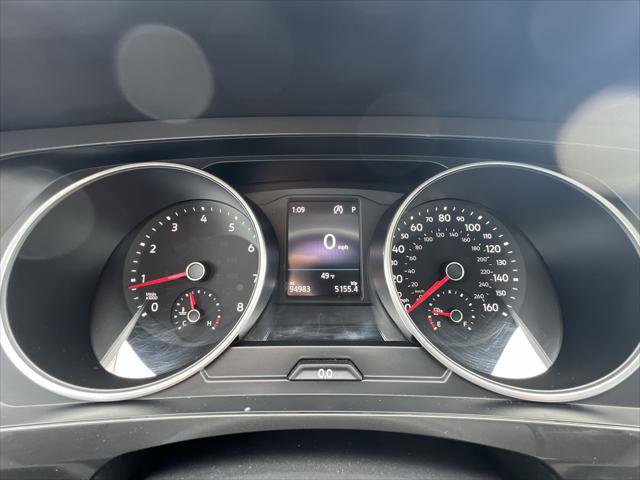 Used 2018 Volkswagen Tiguan SE AWD/4WD image 15