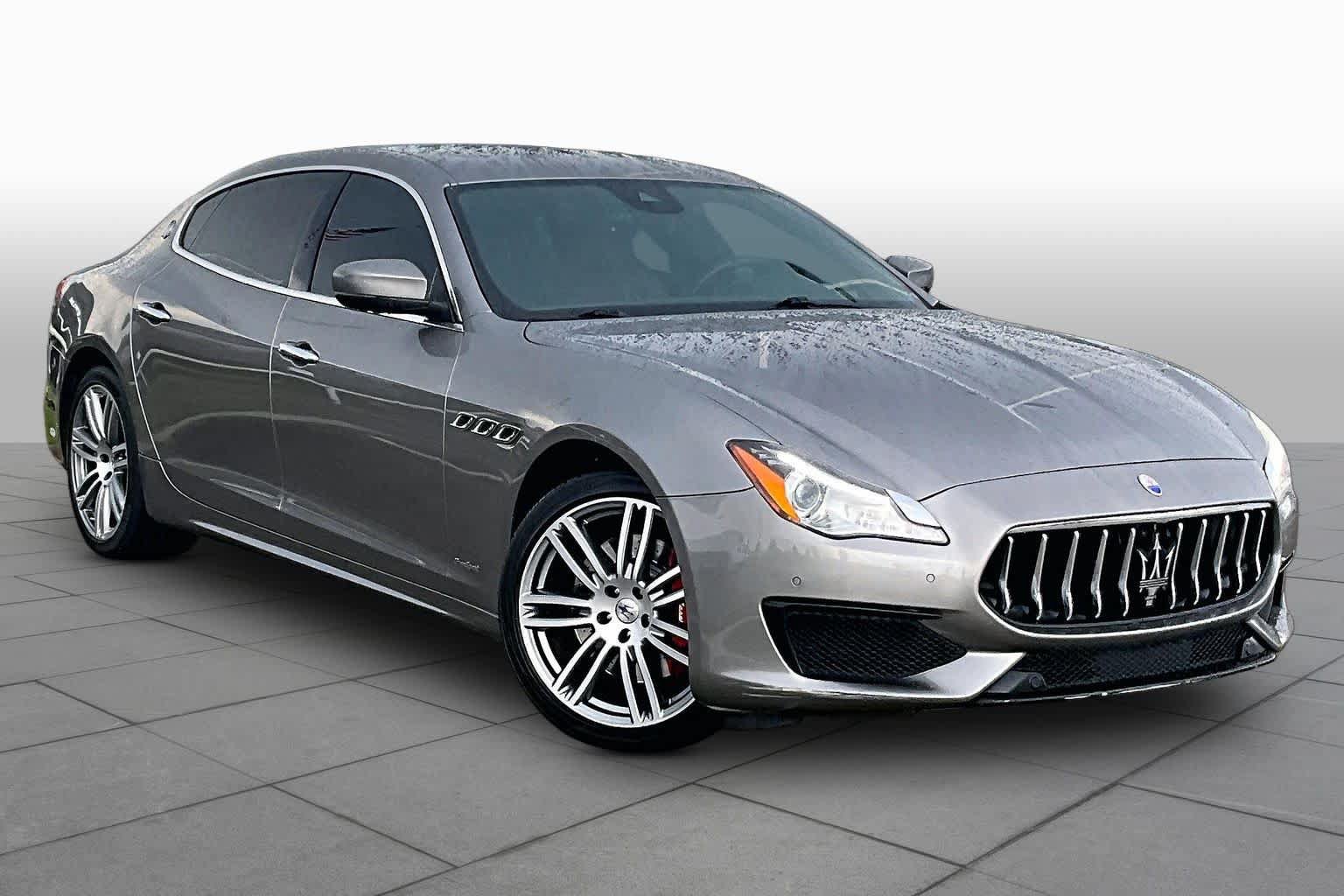Used 2017 Maserati Quattroporte S GranSport Q4 AWD/4WD image 2