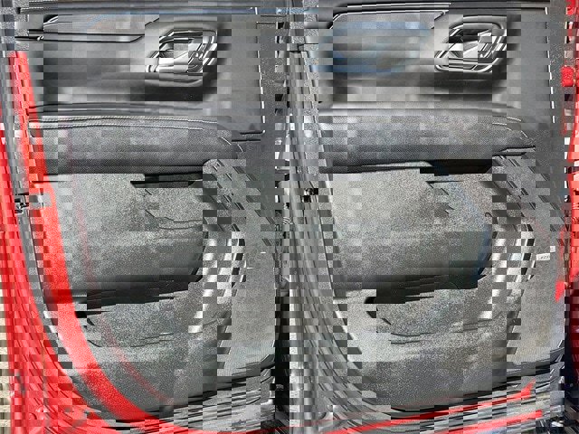 Used 2024 GMC Yukon XL AT4 image 23