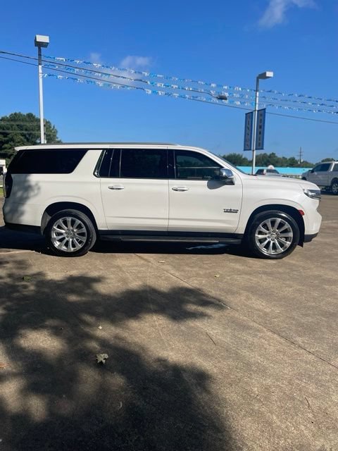 Used 2021 Chevrolet Suburban Premier w/ Texas Edition RWD image 9
