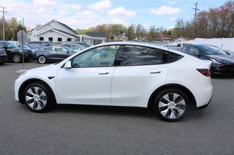 Used 2021 Tesla Model Y Long Range image 5