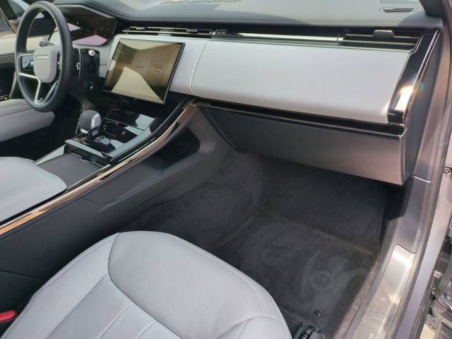 Used 2024 Land Rover Range Rover Sport SE AWD/4WD image 19