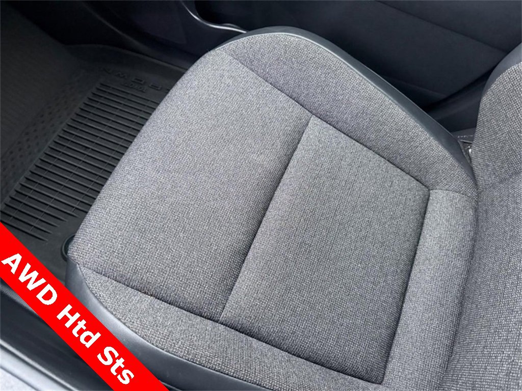 Used 2023 Toyota Crown XLE image 27