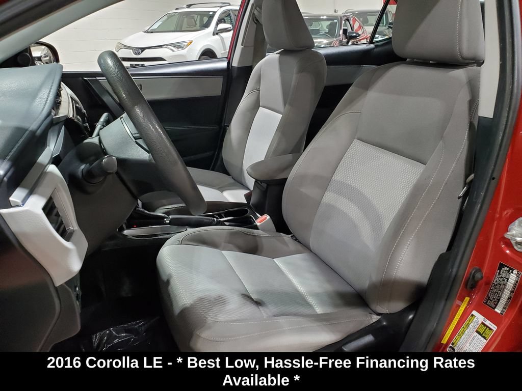 Used 2016 Toyota Corolla LE FWD image 6