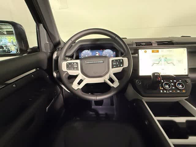 New 2026 Land Rover Defender 110 X-Dynamic SE AWD/4WD image 16