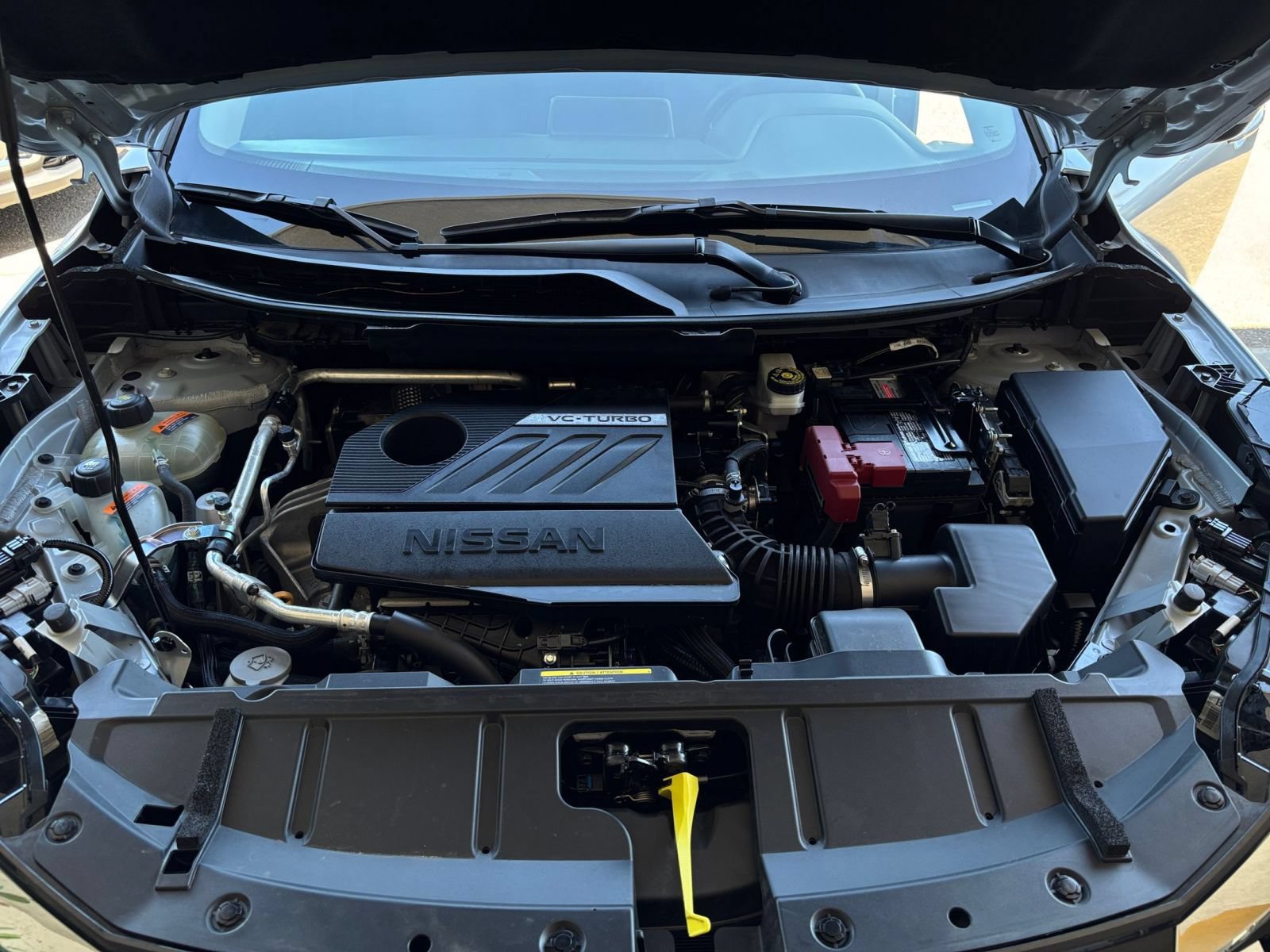 Used 2025 Nissan Rogue SV FWD image 33