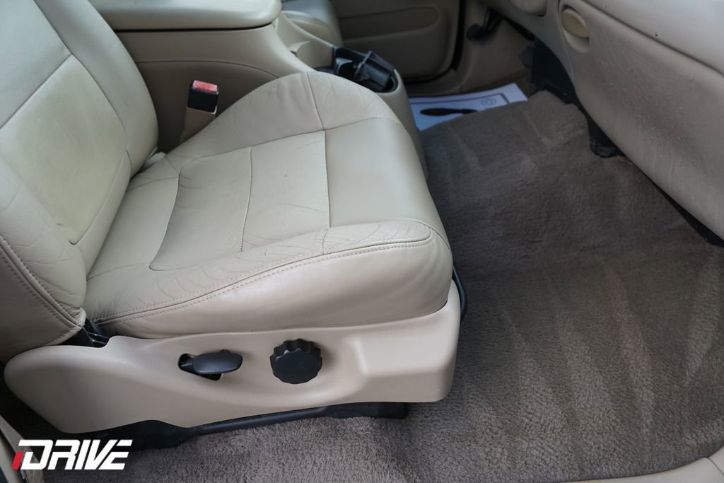 Used 2001 Ford F150 Lariat image 38