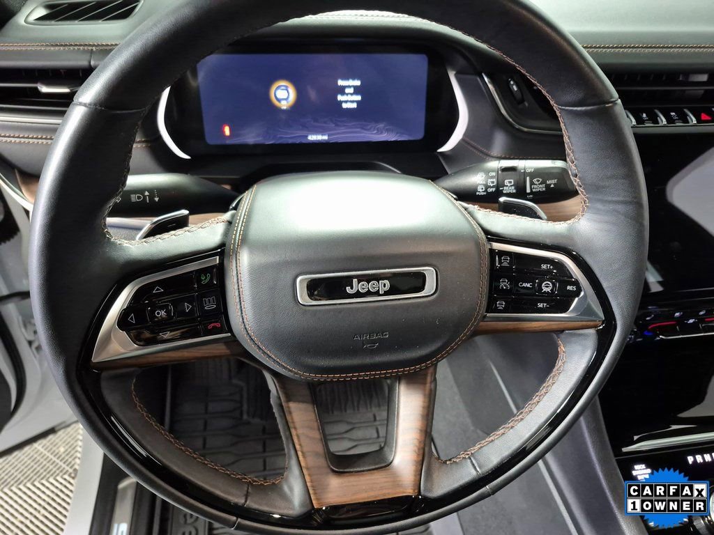 Used 2024 Jeep Grand Cherokee L Summit image 11