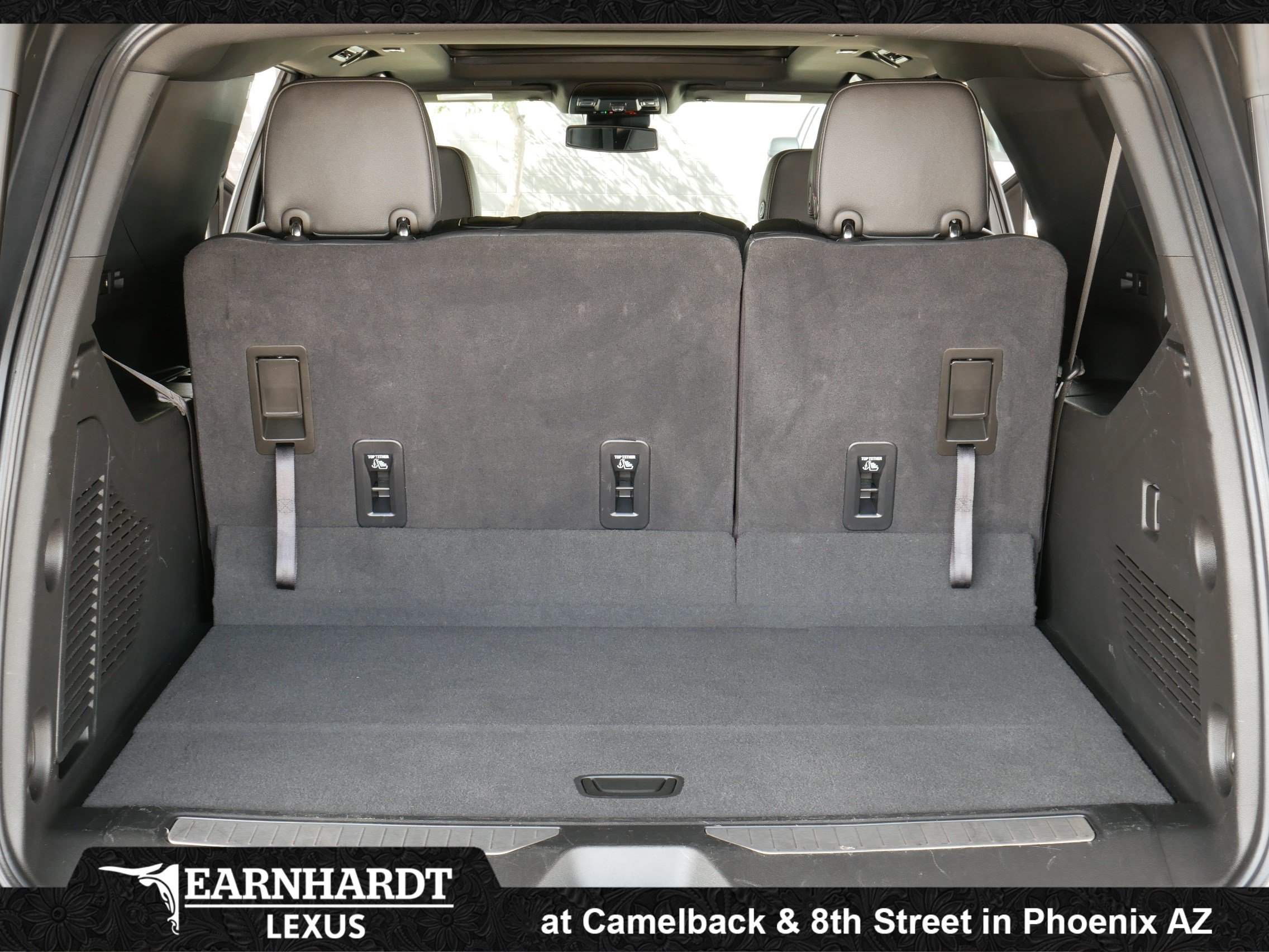 Used 2025 Chevrolet Suburban RST w/ Sun And Tow Package AWD/4WD image 29