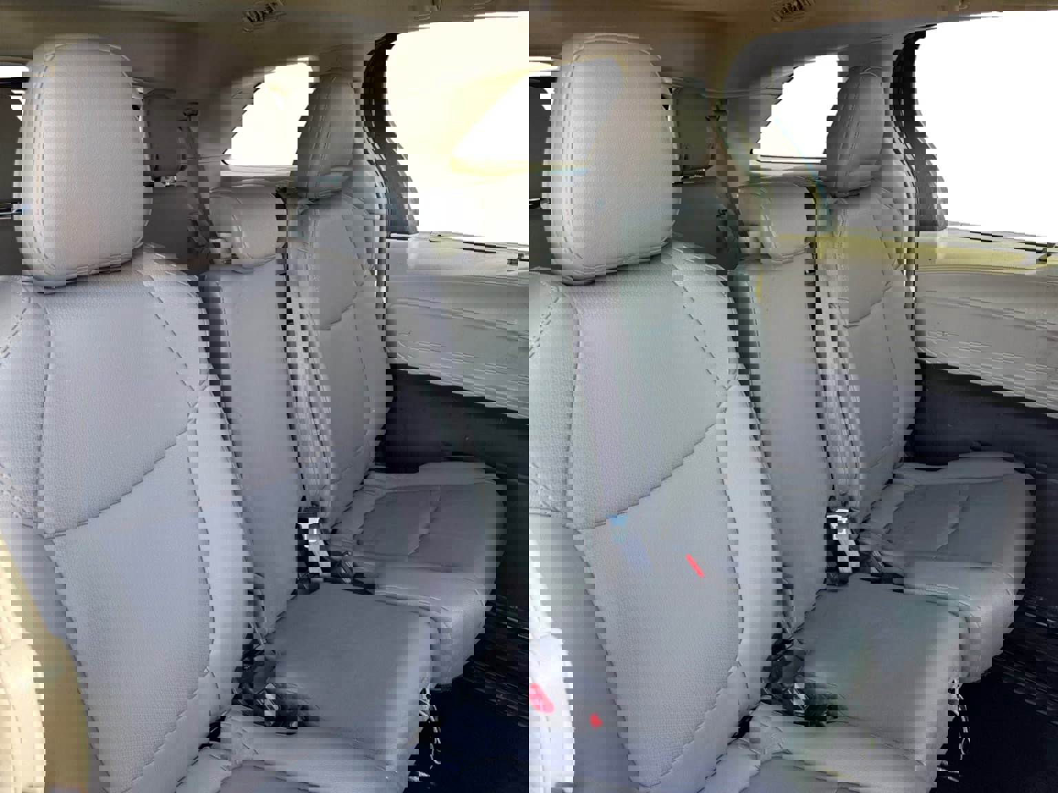 Used 2022 Toyota Sienna XLE image 18