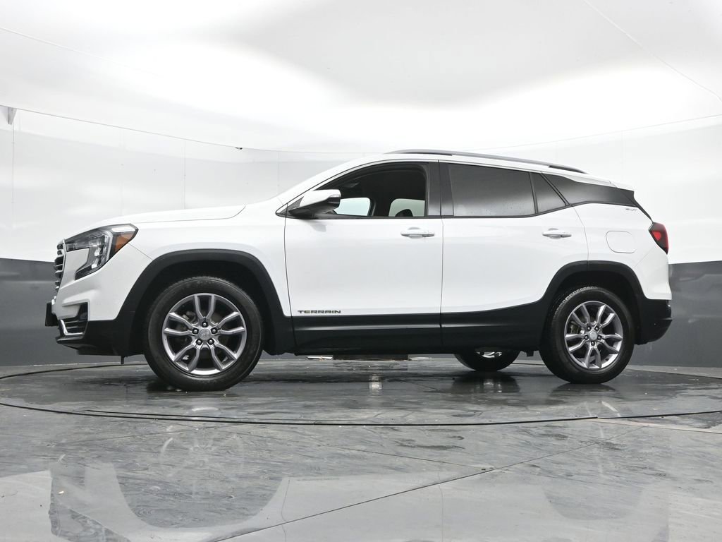 Used 2023 GMC Terrain SLT image 29