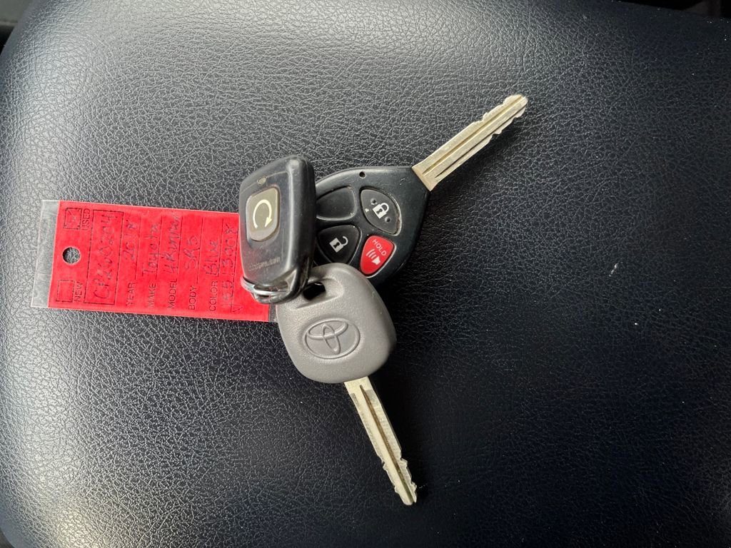 Used 2018 Toyota 4Runner SR5 image 28