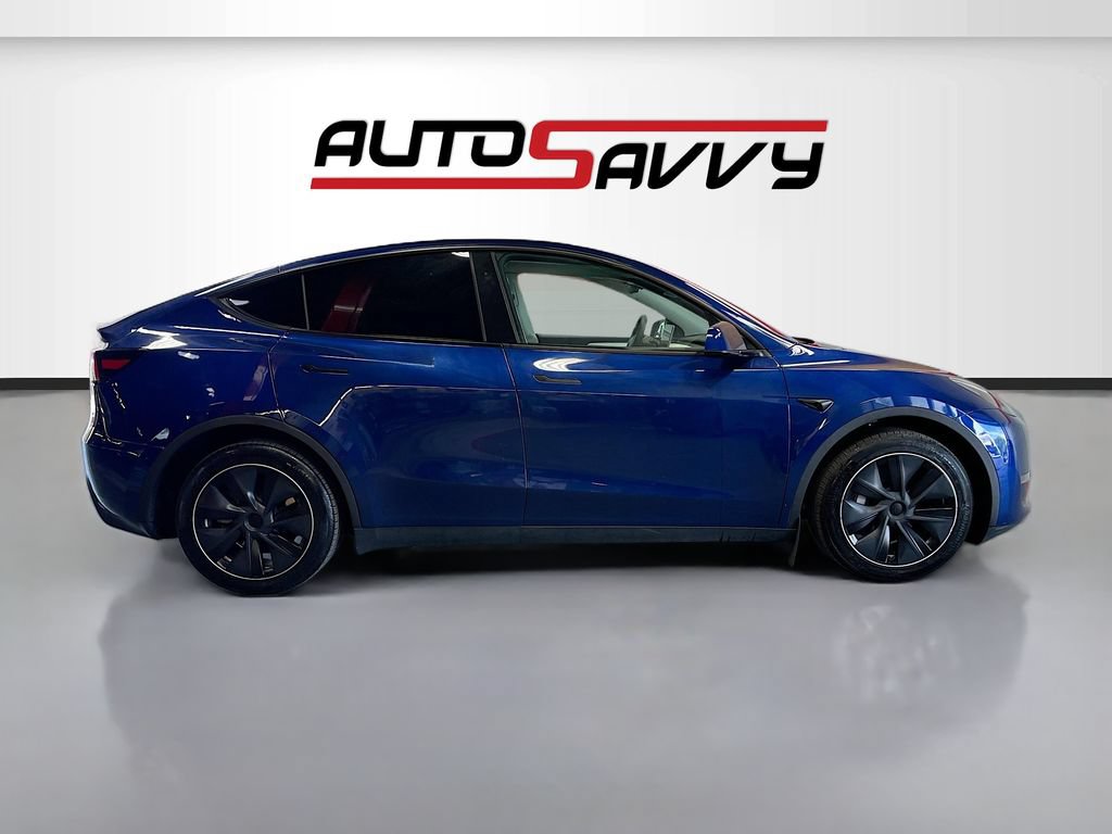 Used 2024 Tesla Model Y Long Range AWD/4WD image 8