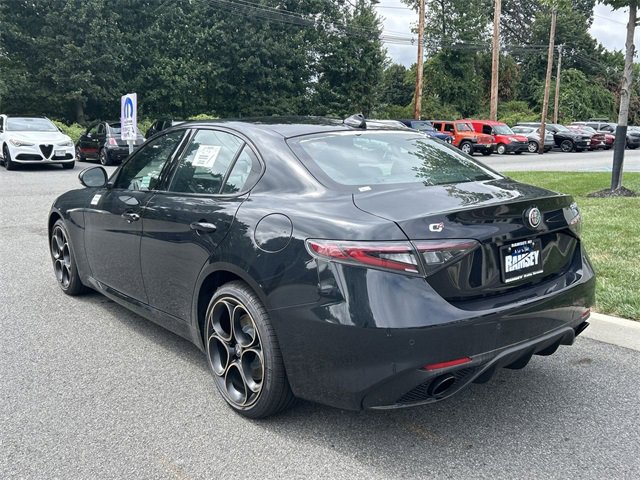 New 2025 Alfa Romeo Giulia AWD w/ Driving Assist Package image 6