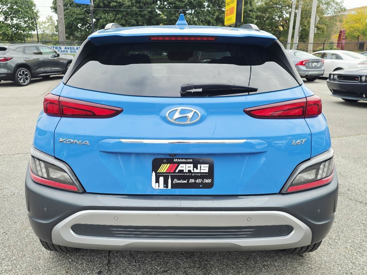 Used 2022 Hyundai Kona Limited FWD image 6