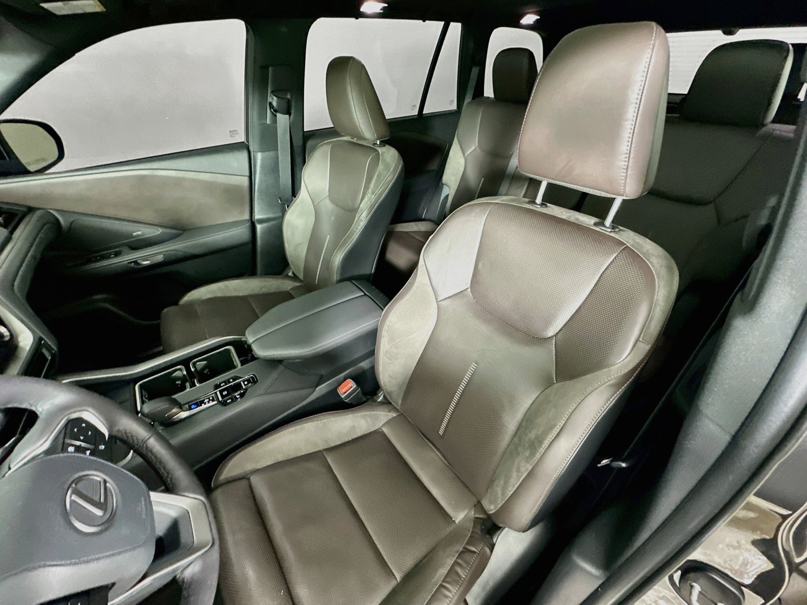 Used 2024 Lexus TX 350 AWD w/ Technology Package image 34