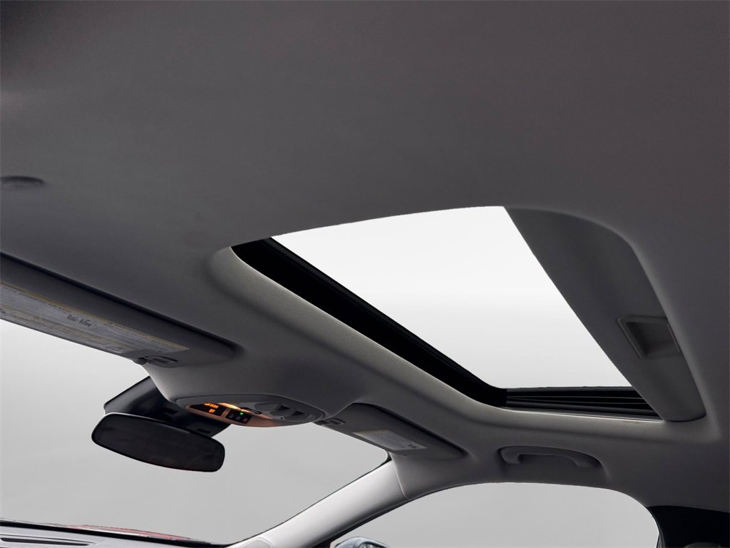 Used 2024 Chevrolet Trax ACTIV w/ Sunroof Package image 23