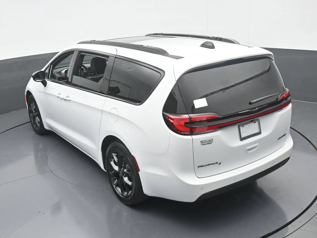 New 2026 Chrysler Pacifica Limited w/ S Appearance Package FWD image 44