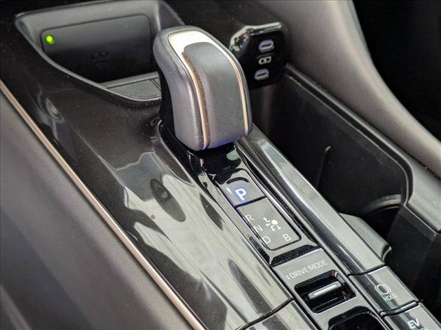 Used 2025 Toyota Crown AWD/4WD image 9