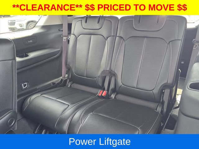 Used 2023 Jeep Grand Cherokee L Limited w/ Black Appearance Package AWD/4WD image 19