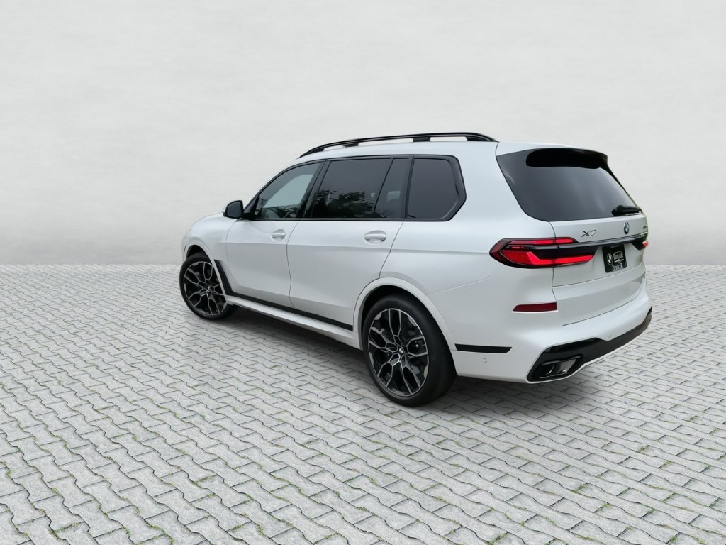 Used 2027 BMW X7 xDrive40i w/ Executive Package AWD/4WD image 6