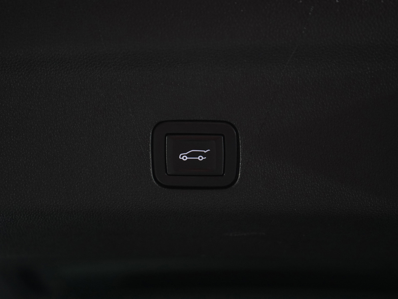 Used 2025 Chevrolet Tahoe Z71 w/ Z71 Off-Road Package image 19