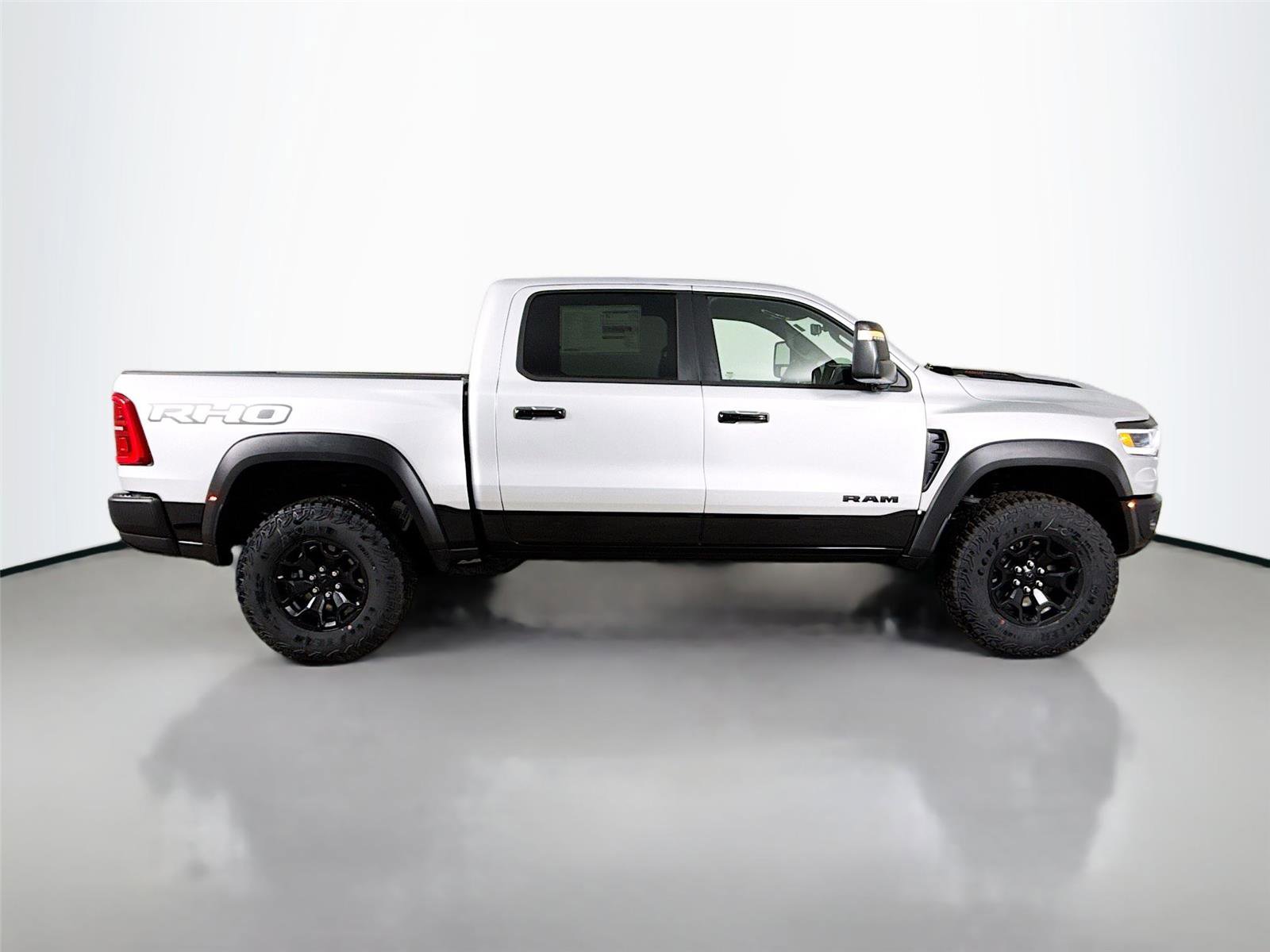 New 2026 RAM 1500 RHO image 18