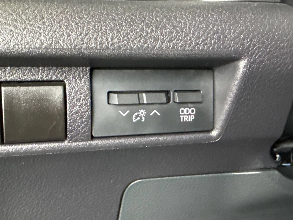 Certified 2025 Toyota Sienna XSE w/ XSE Premium Package AWD/4WD image 30