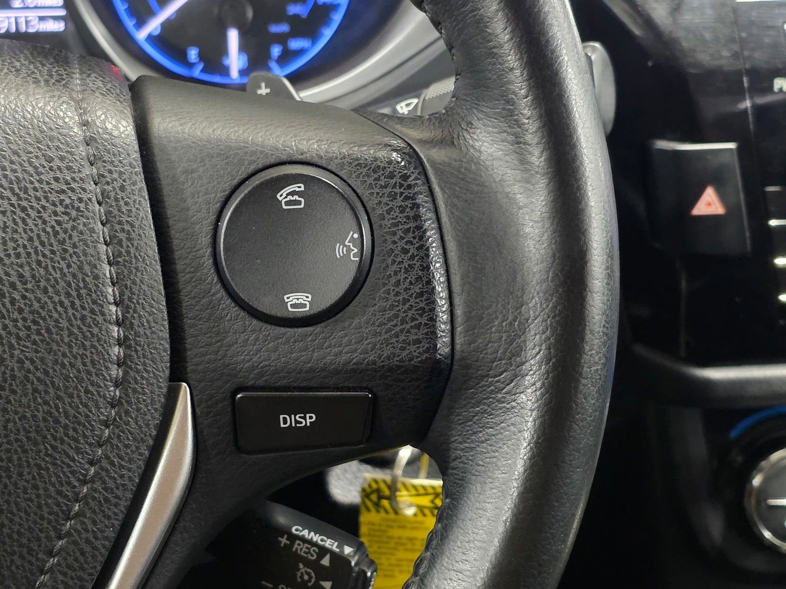 Used 2015 Toyota Corolla S image 31