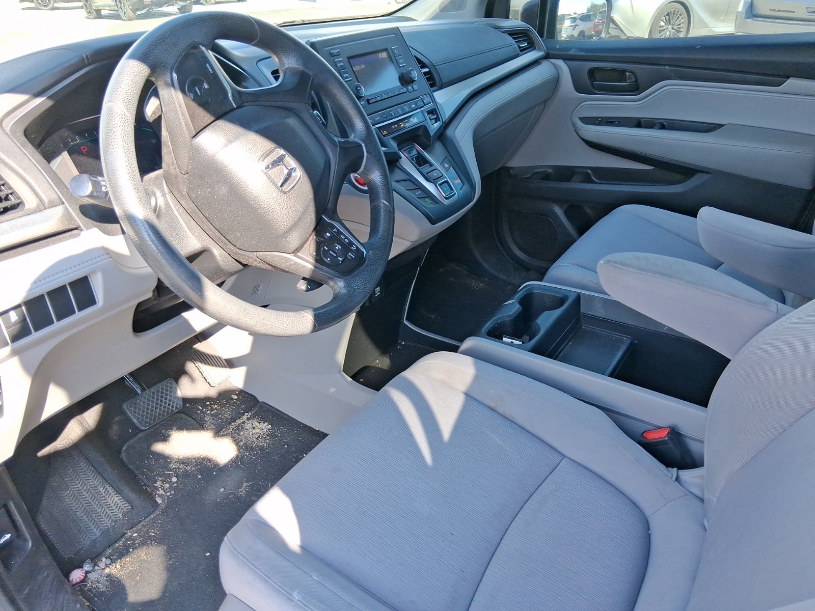 Used 2018 Honda Odyssey LX image 6