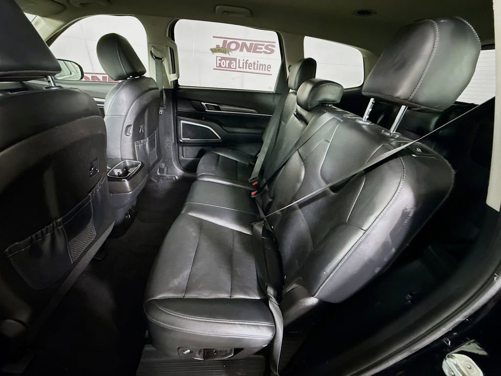 Used 2021 Kia Telluride LX image 26