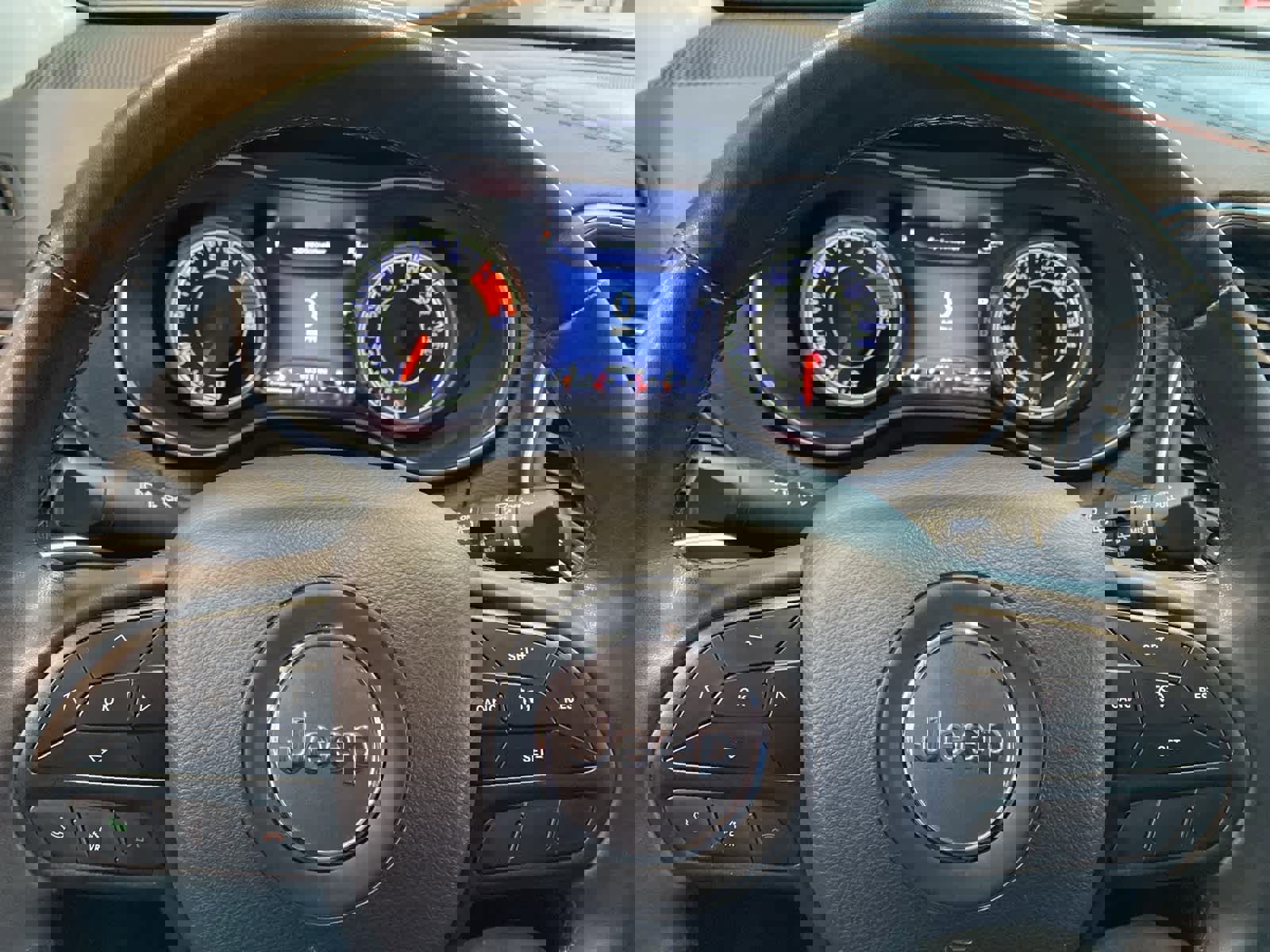 Used 2020 Jeep Cherokee Trailhawk w/ Cold Weather Group image 18