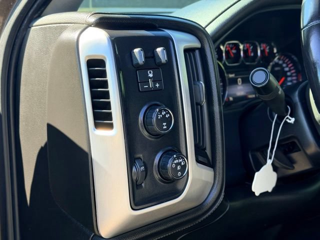 Used 2015 GMC Sierra 2500 SLE w/ SLE Preferred Package AWD/4WD image 9