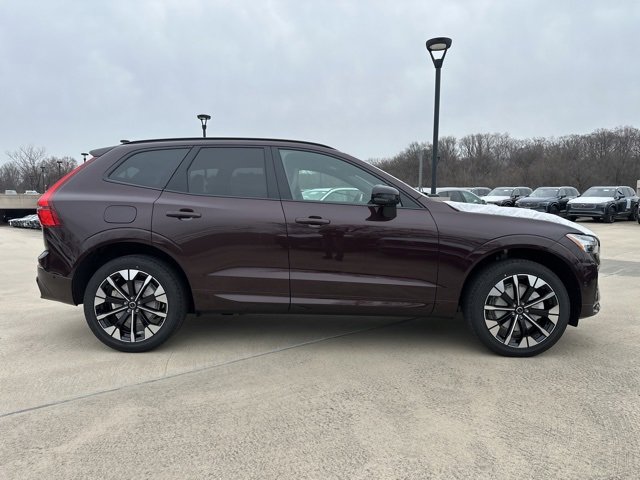 New 2026 Volvo XC60 B5 Plus w/ Climate Package image 8