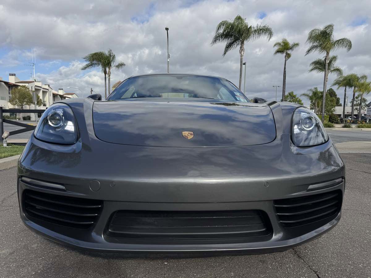 Used 2019 Porsche 718 Cayman RWD image 13
