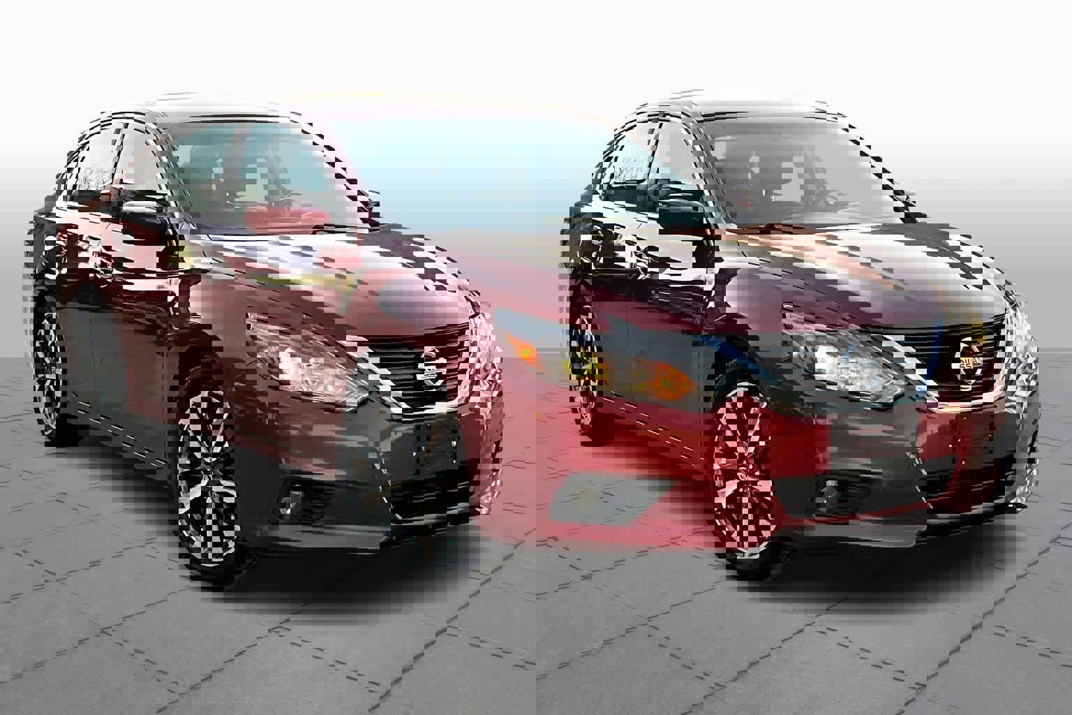 Used 2017 Nissan Altima 2.5 SR image 3